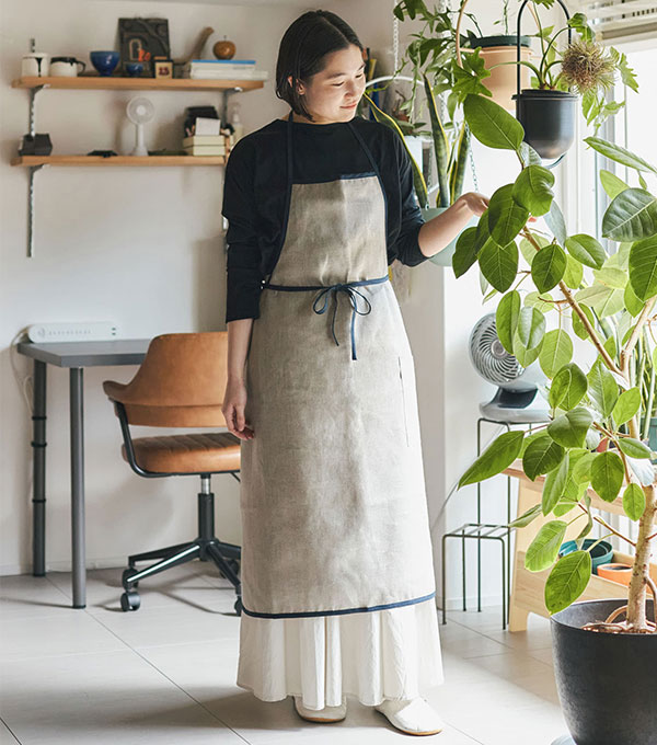 【URBAN RESEARCH】DOORS fog linen work　リネンパイピングエプロン