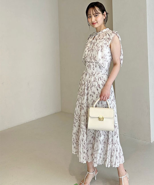 【スナイデル】Sustainableヘアラインフラワープリントワンピース