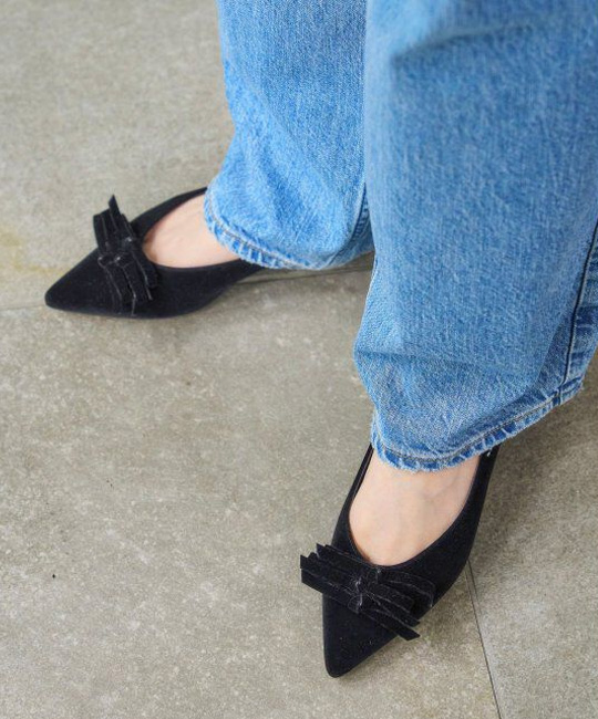 【ル　タロン】ポインテッドメニーリボンフラット