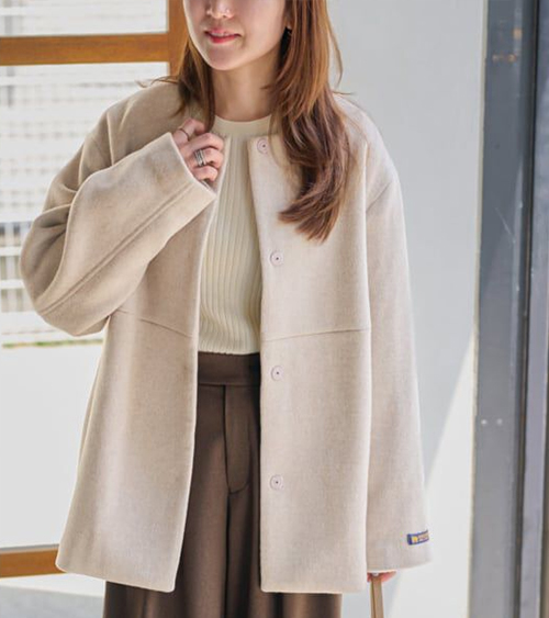 【ジャーナルスタンダード レリューム】スーパーファインビーバークルーネックコート　ベージュ