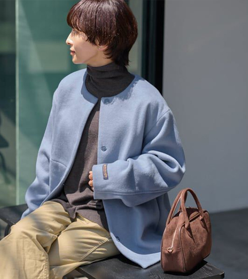 【ジャーナルスタンダード レリューム】スーパーファインビーバークルーネックコート　ブルー A