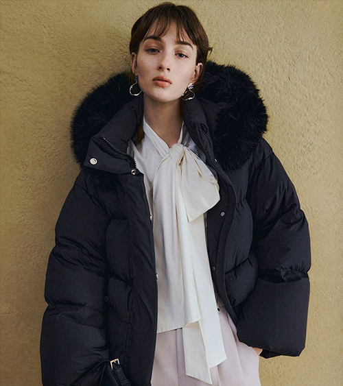 【フレイ アイディー】フードファーショートダウンコート　BLK