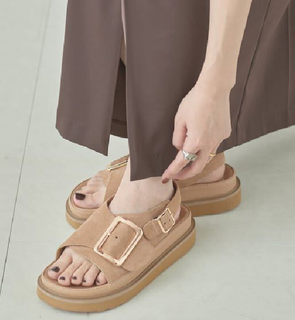 《WEB限定カラーあり》別注【MOHI / モヒ】ストラップ バックルサンダル