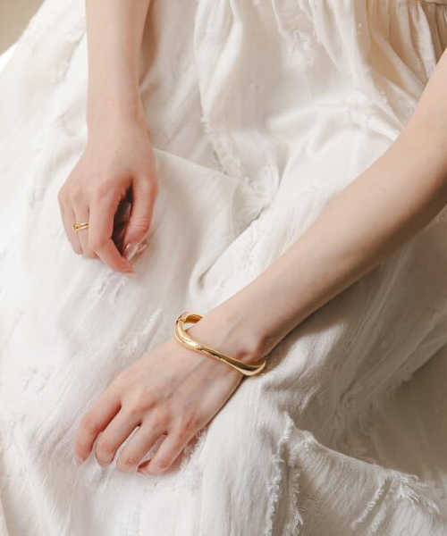 PETIT MOMENTS/プティモーメント Wave Cuff