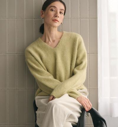 フォックスカシミヤブレンド Vネックニットプルオーバー